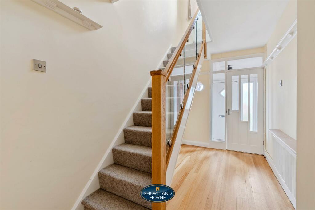 74 Arnold Ave Int (13 of 21).jpg