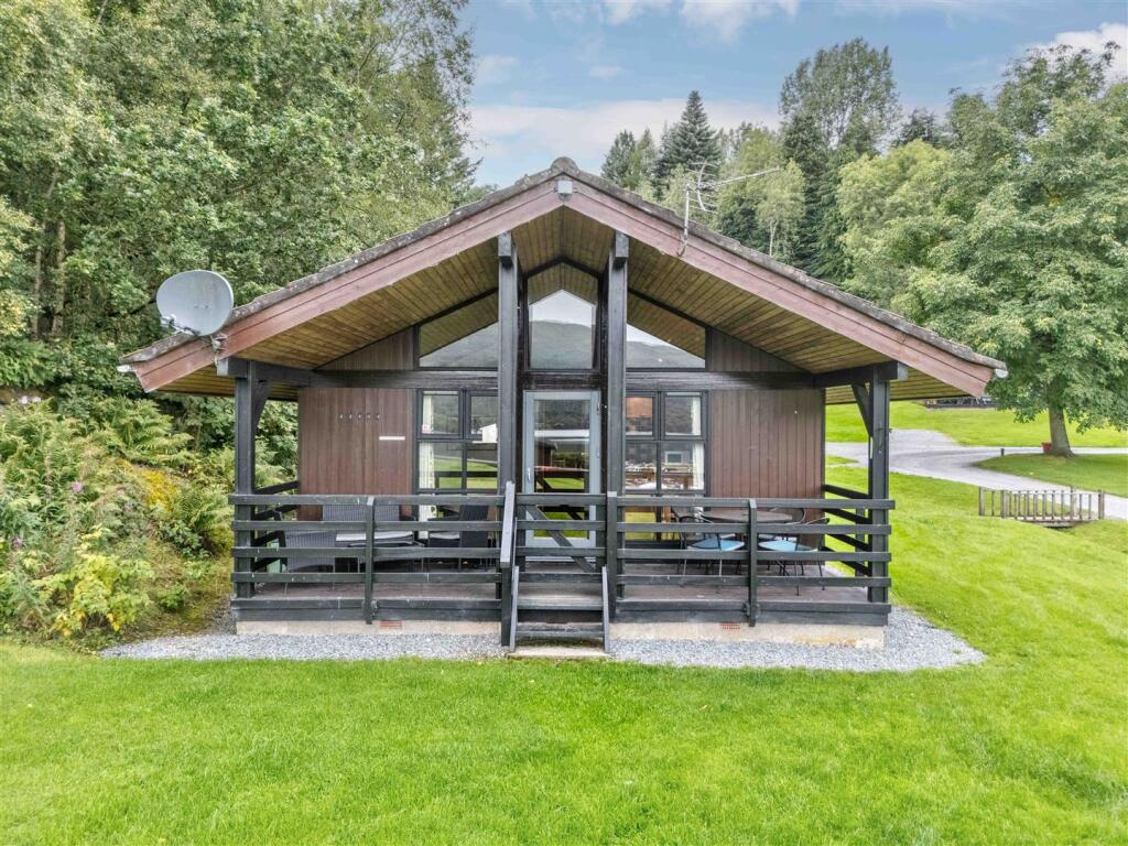 Firbush Loch Tay Highland Lodges EXT Blue Sky-5.JP
