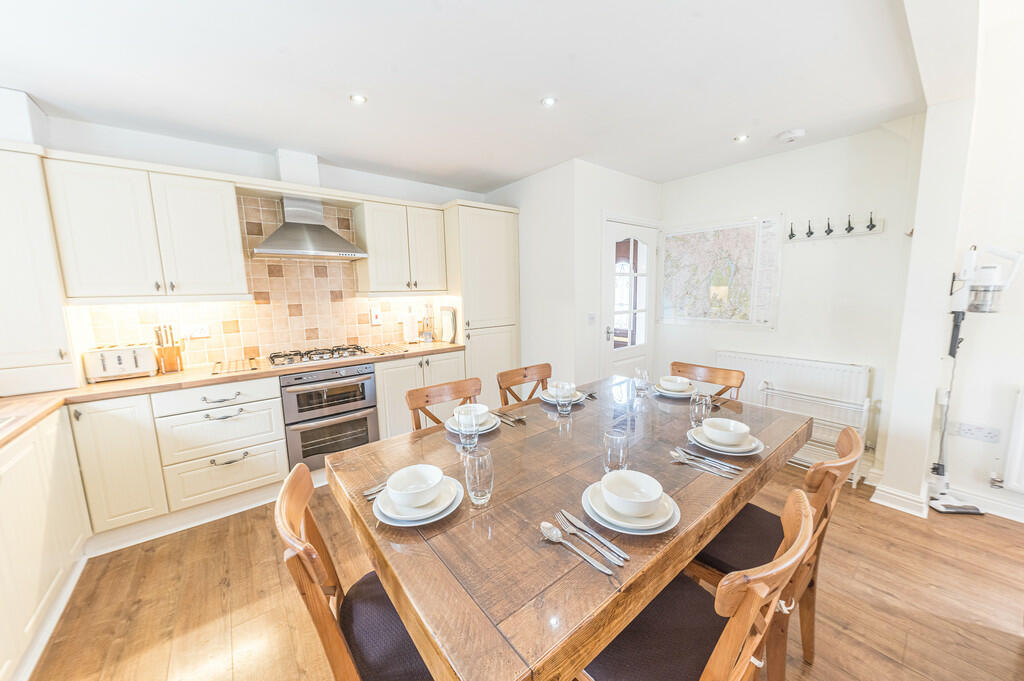 Open Plan Living/...