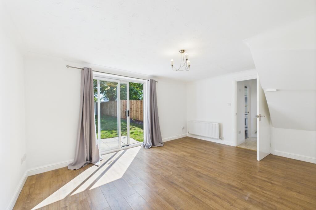 EweMove Spalding - Patriot Close - Lounge