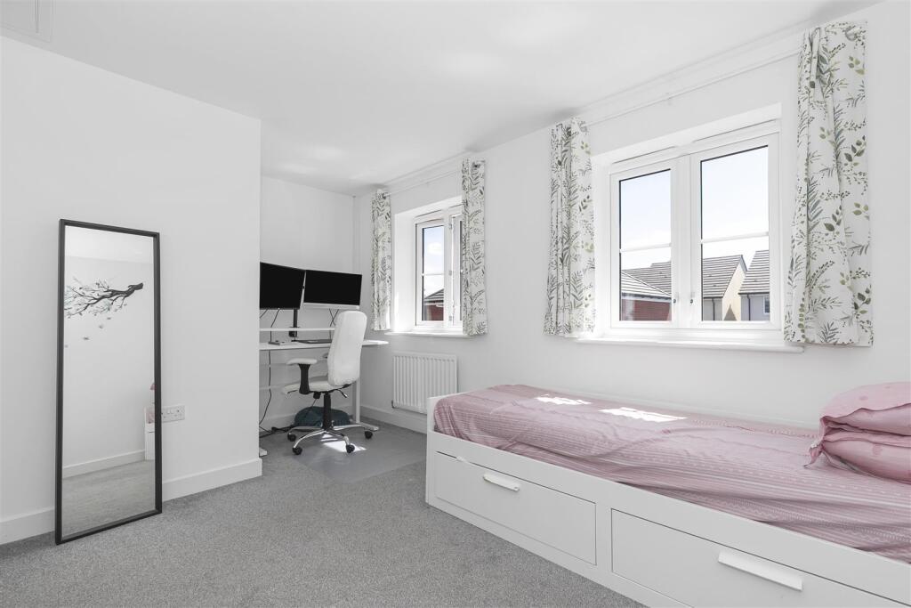 Bedroom 2.1.jpg