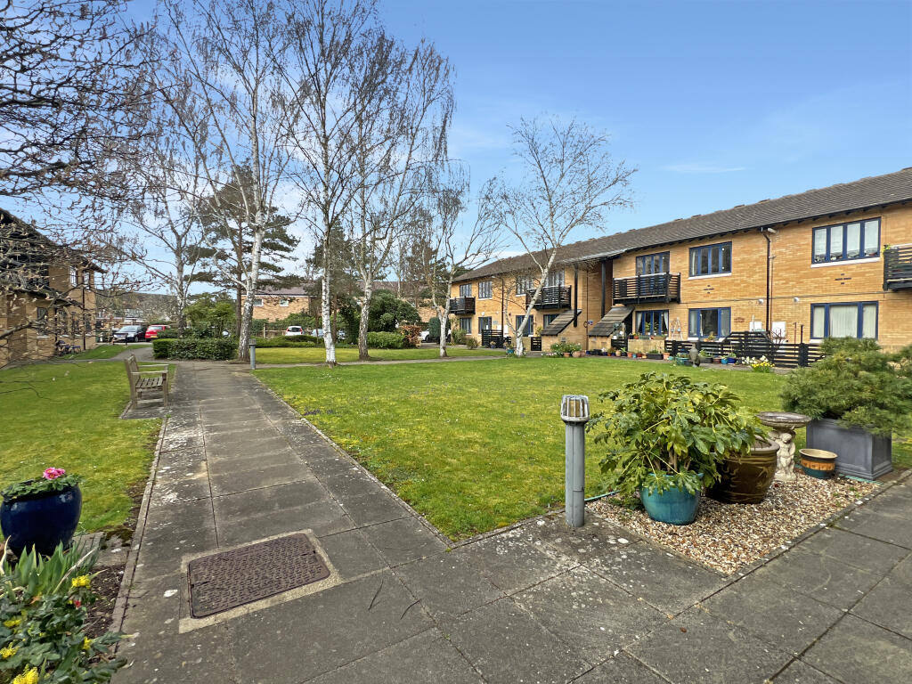 8c21eabaa3ffd37fc9b34af02517937047c7ce57