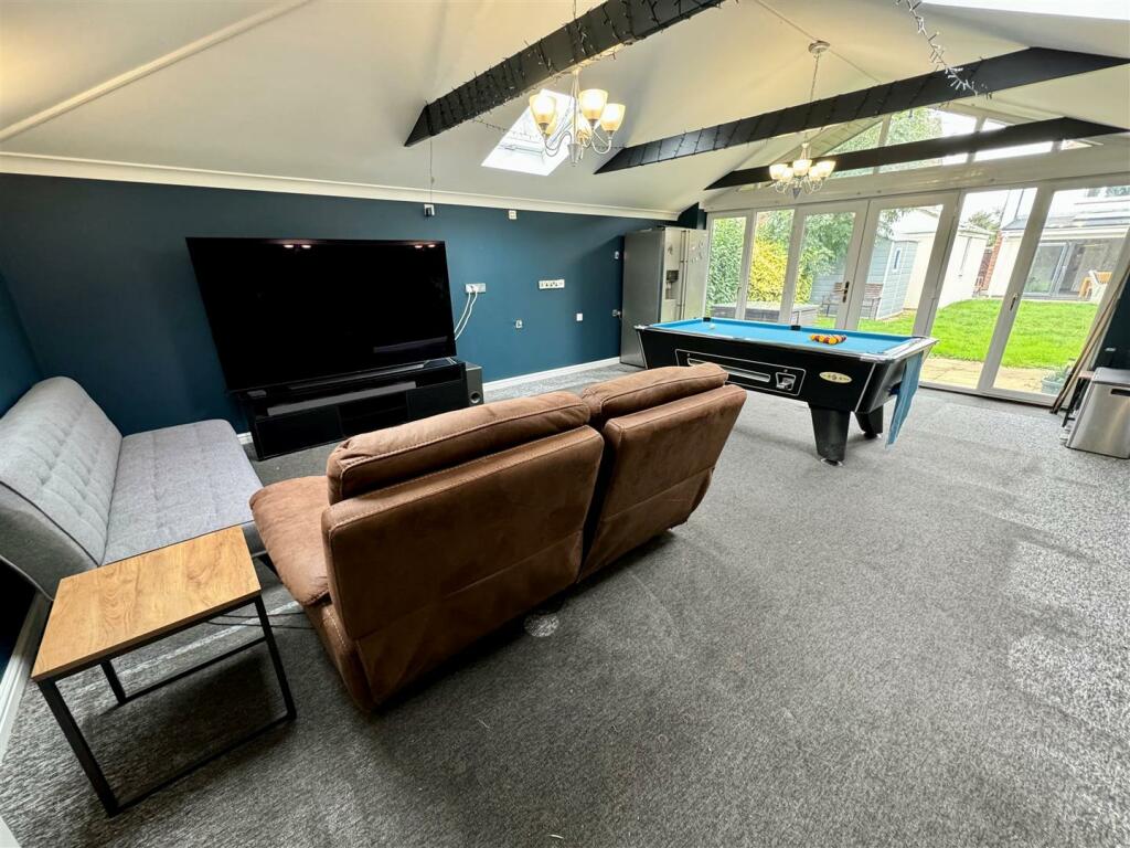 games room 3.jpg