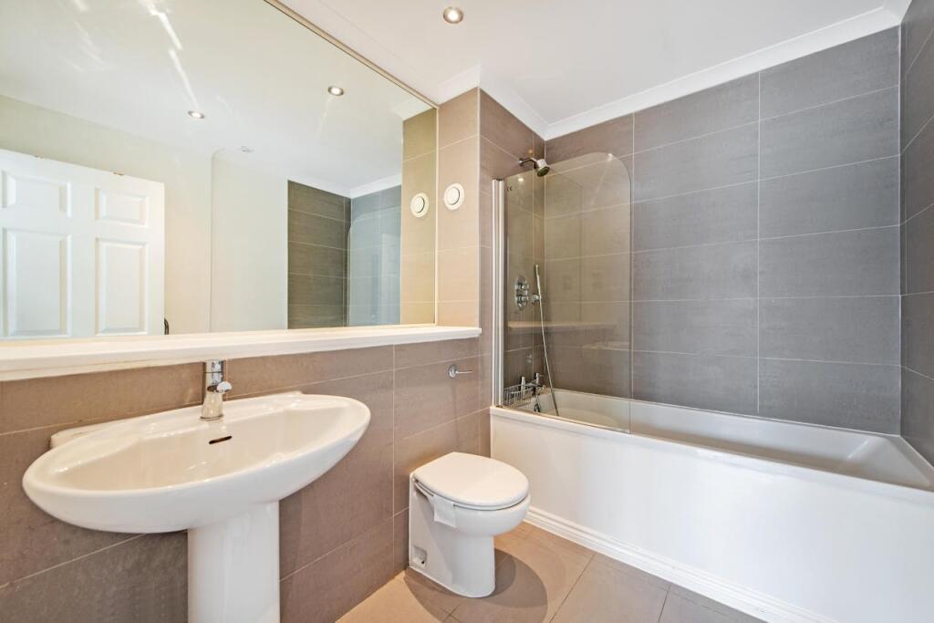 29722_daniel_watney_flat_b36_herbal_hill_11_lo.j