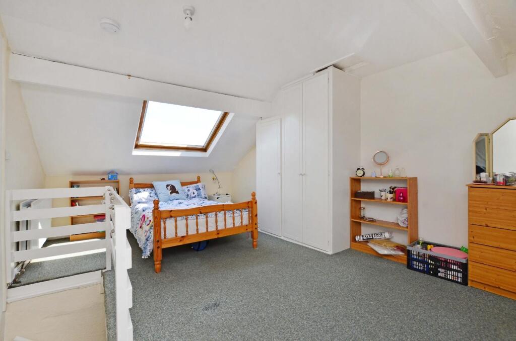 130 Howard Rd, bedroom 3.JPG