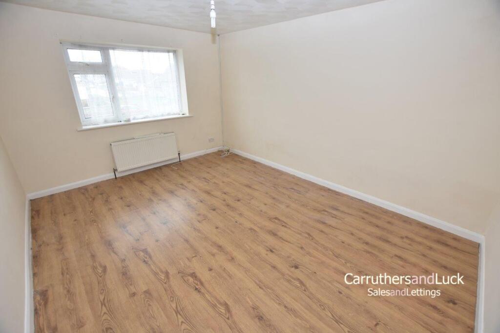 South Coast Road, Peacehaven, BN10 8NR