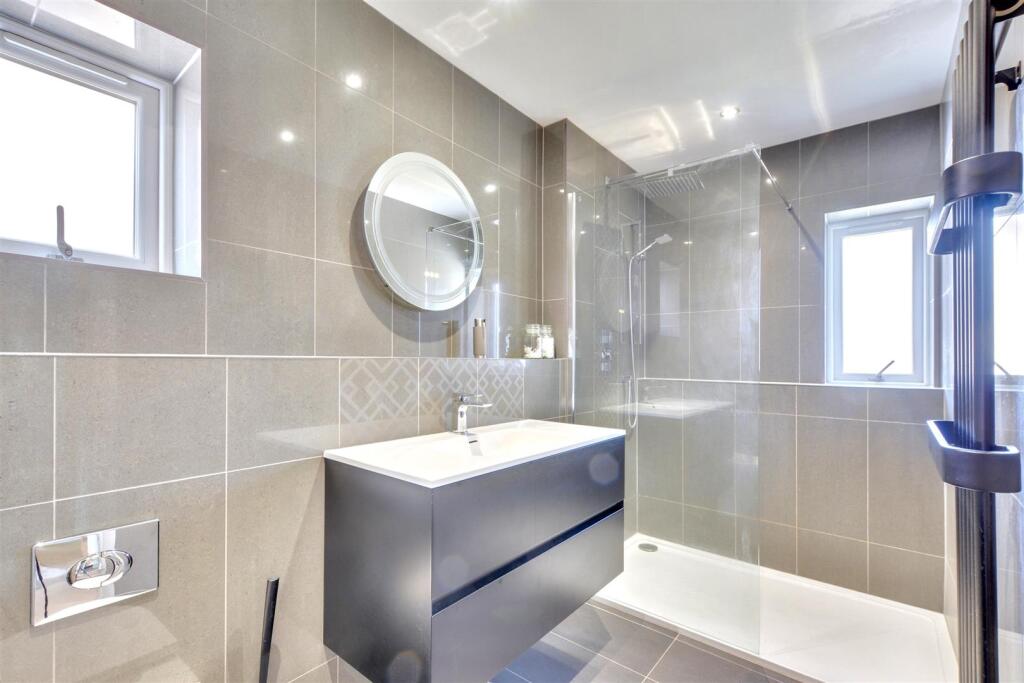 Bathroom.jpeg