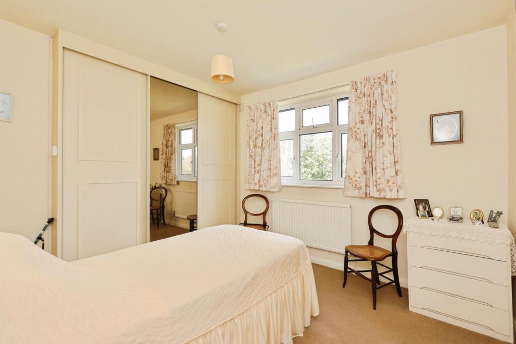 BEDROOM NO.2