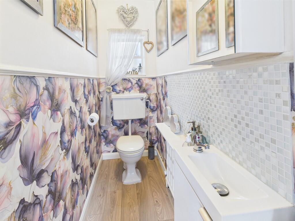 CAM05068G0-PR0028...