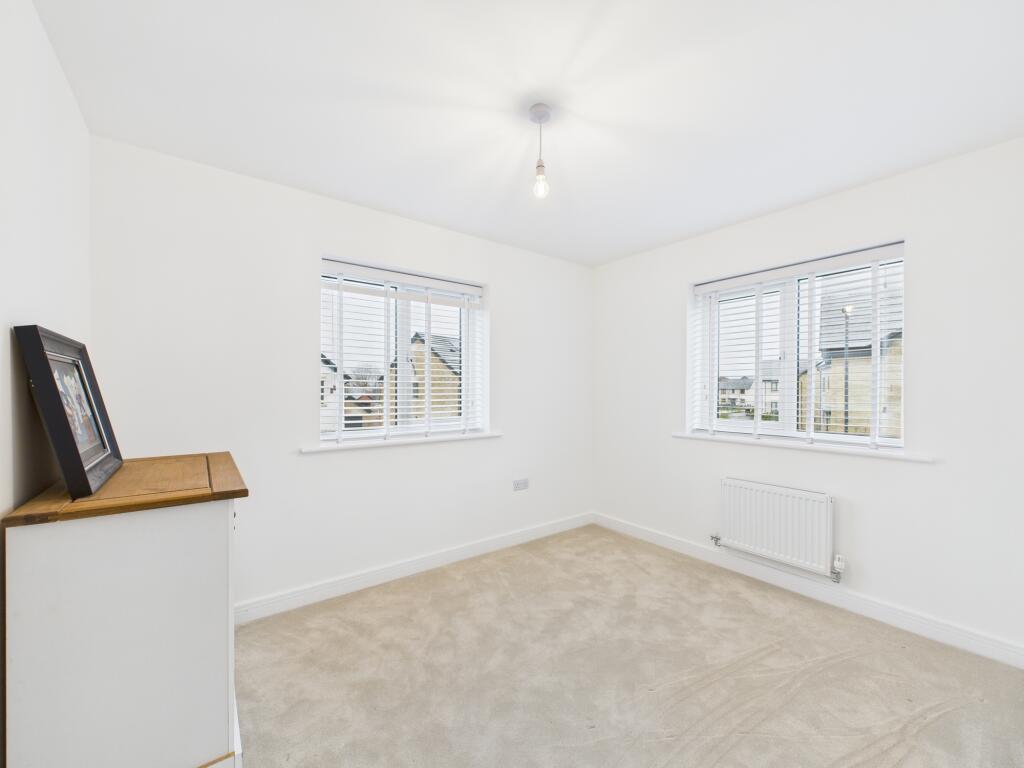 CAM02871G0-PR0689-STILL010