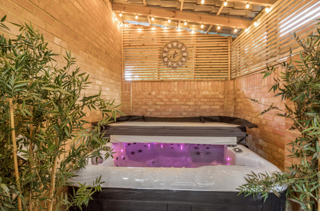 1336725-16-68b02f...