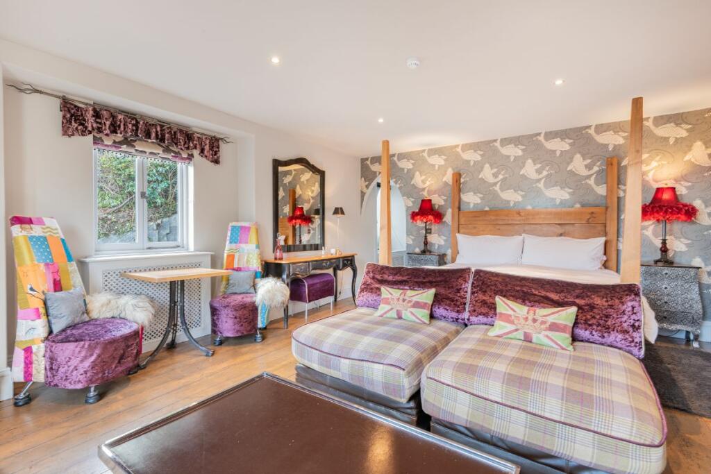 Martindale - Bedroom