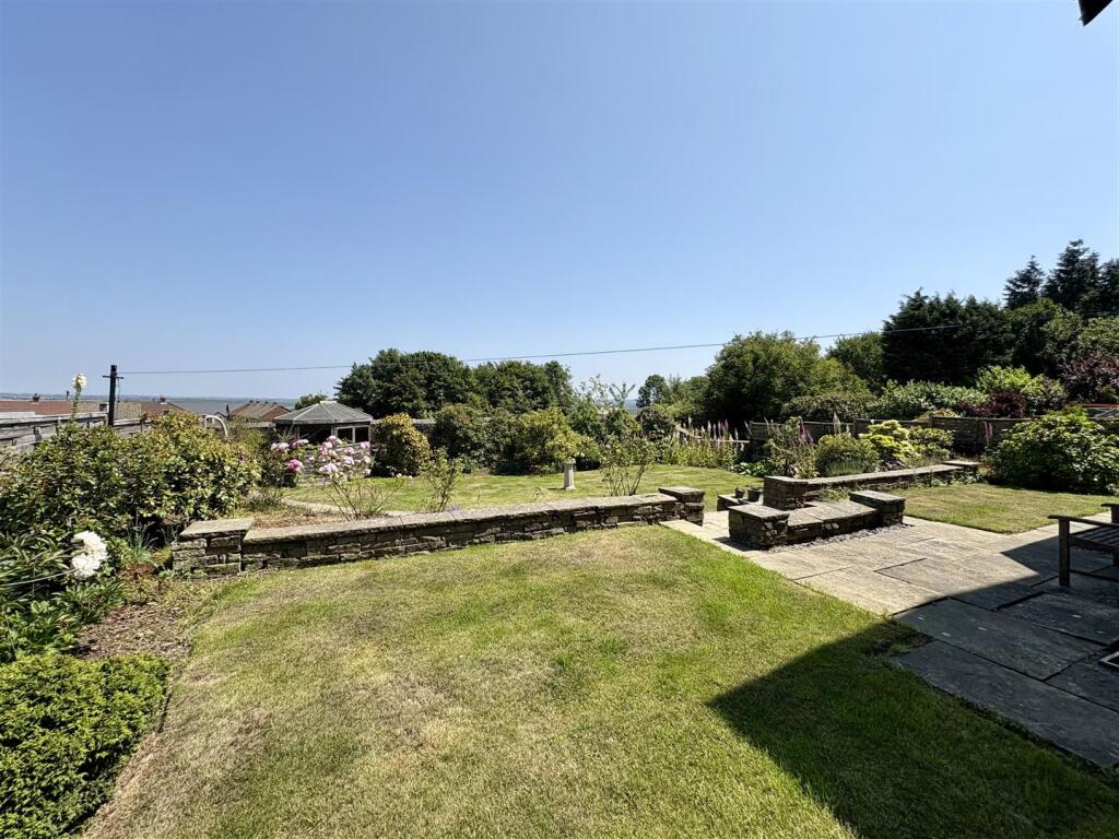 Bramleys Estate Agents - Yew Trees - Southowram (2