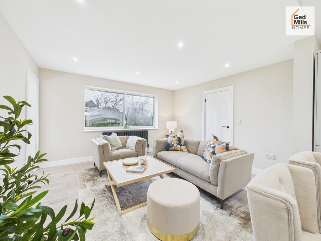 CAM04261G0-PR0117...