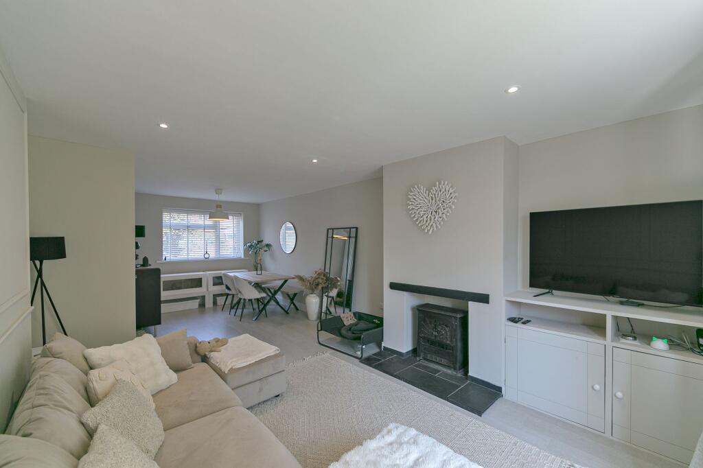 Lounge / Dinning Room