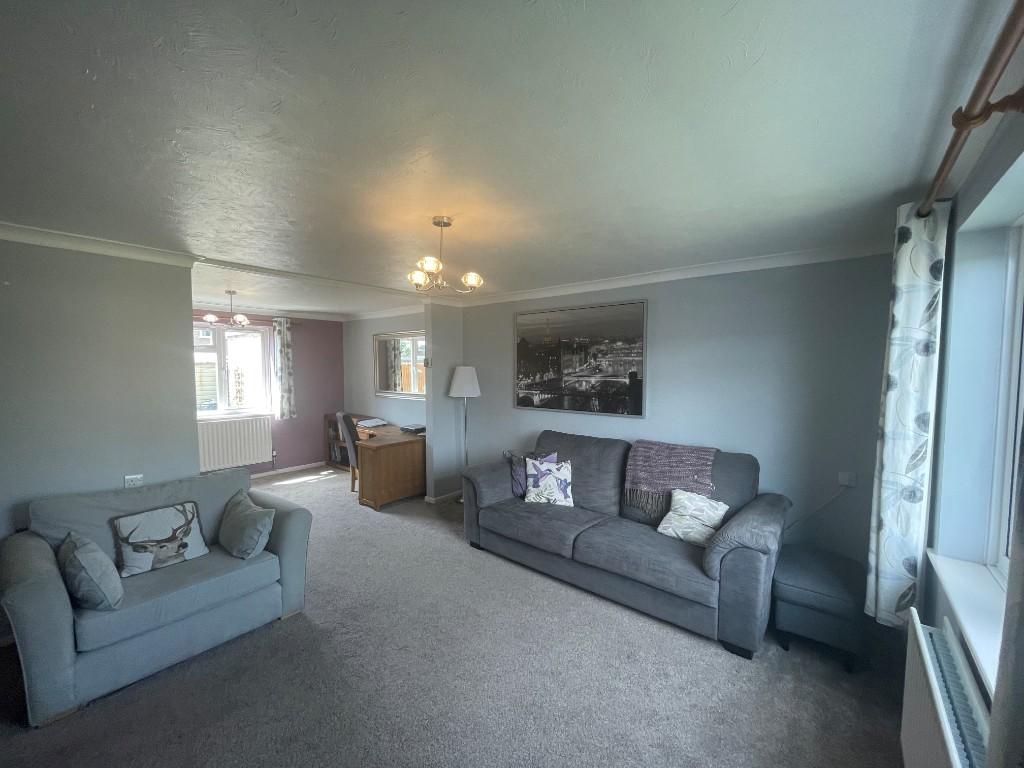 Sitting room / diner