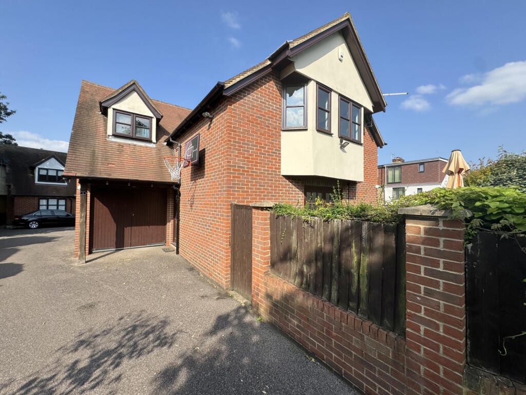 3 Bedroom Detached for SALE