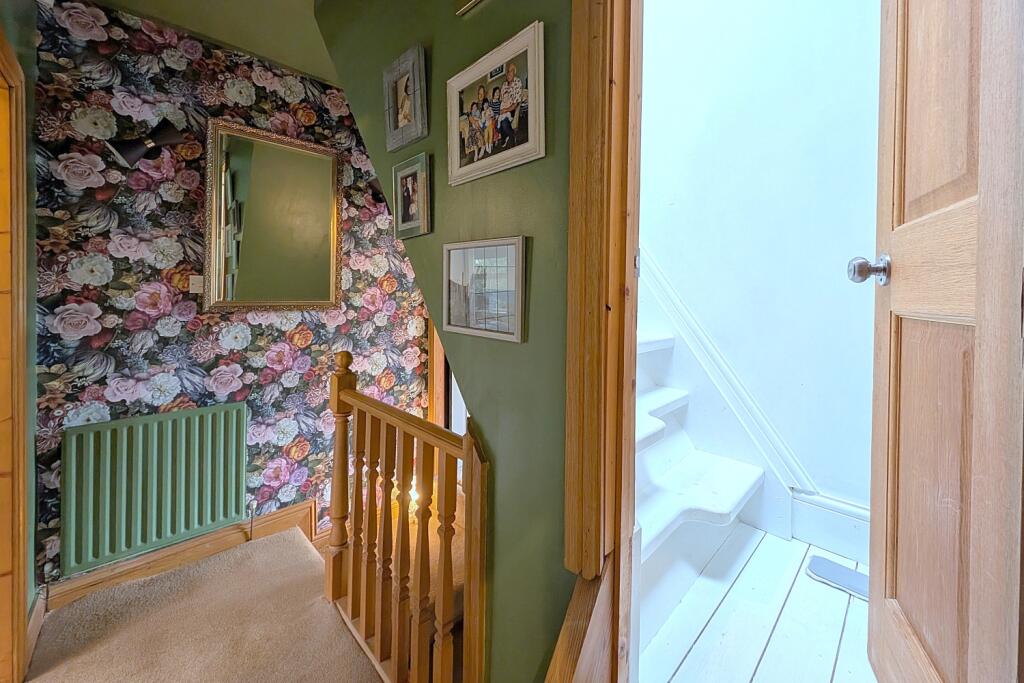 17 Cookson EweMove Brighouse (12)