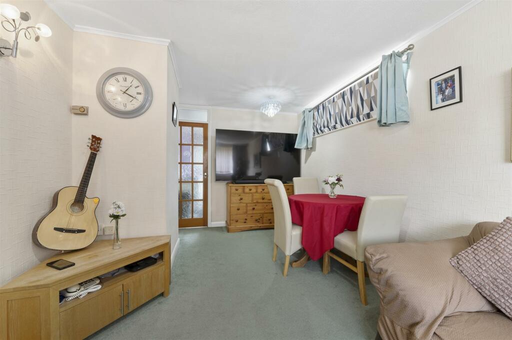 Living/Dining Room