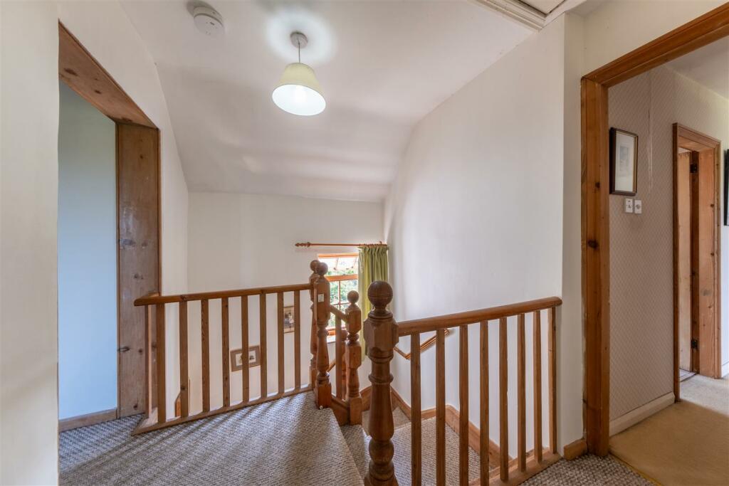 1 Manor Cottages-035.jpg