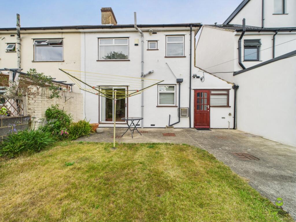 Presented by Nicoleta at EweMove Bexleyheath and D