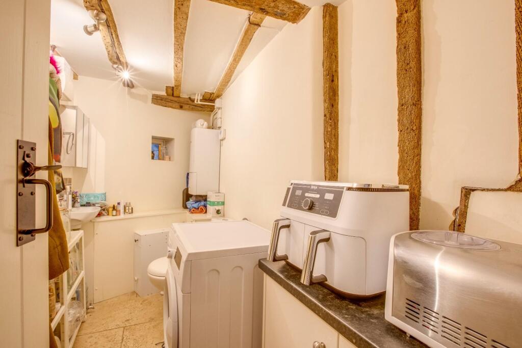Utility Cloakroom