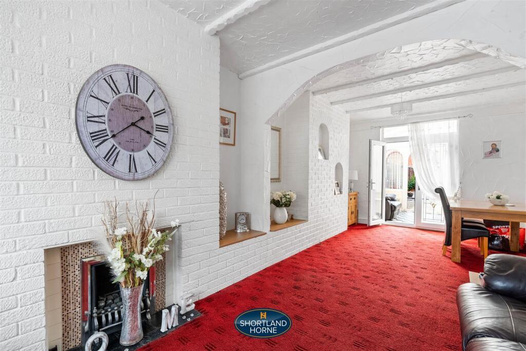 Lounge / Dining Room