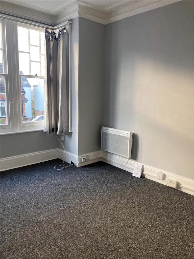 12 bonchurch - room..jpg