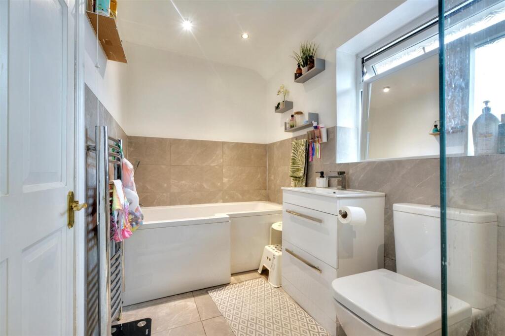 Bathroom.jpeg