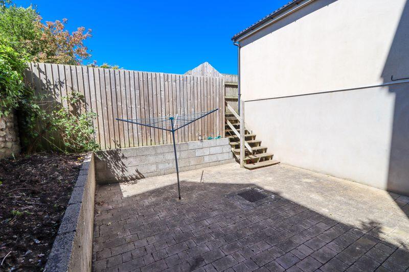 Courtyard The Garden Flat