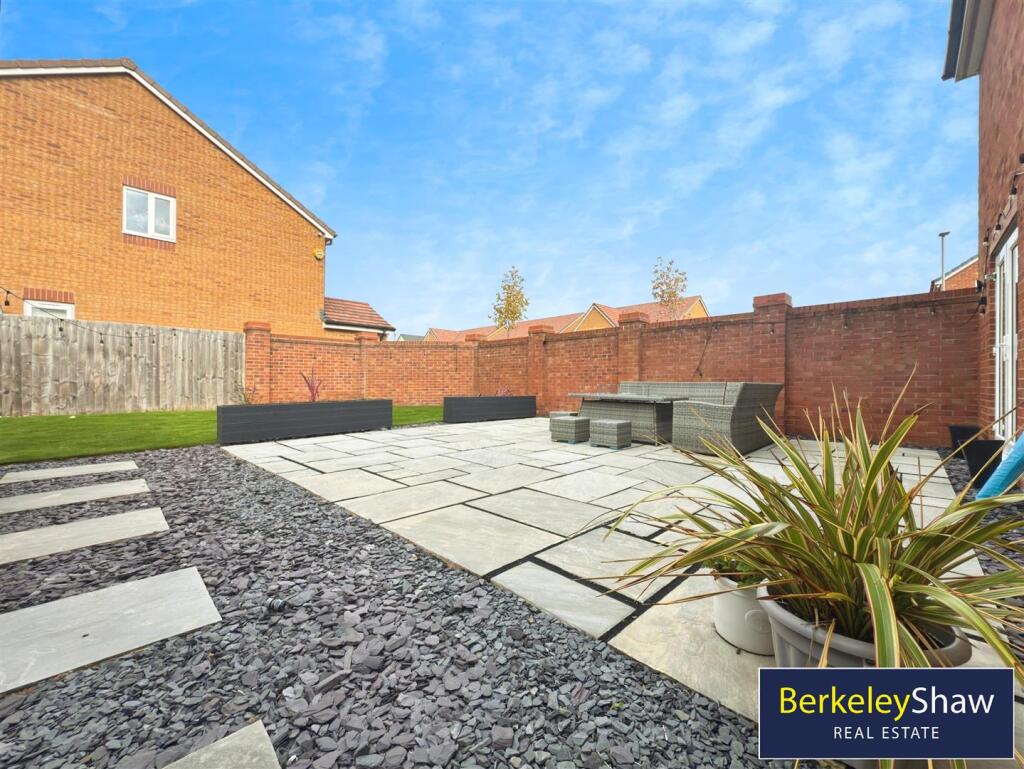 ac51bb40--43E4-BF7B-039944EA1672-26733-000003D15B5