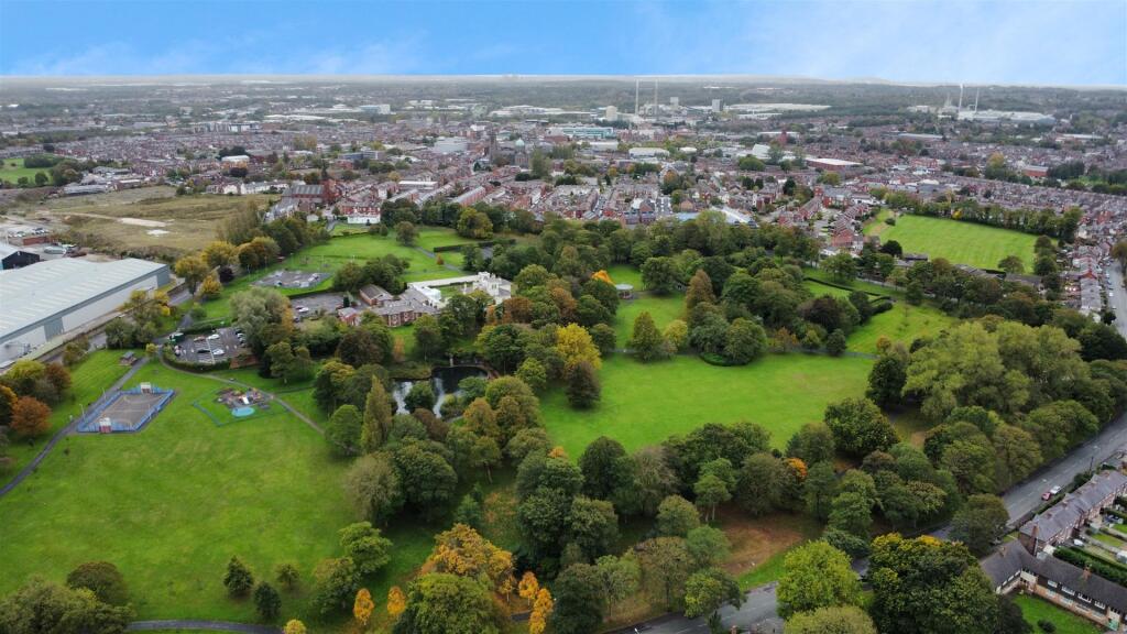 Rivington Avenue Park