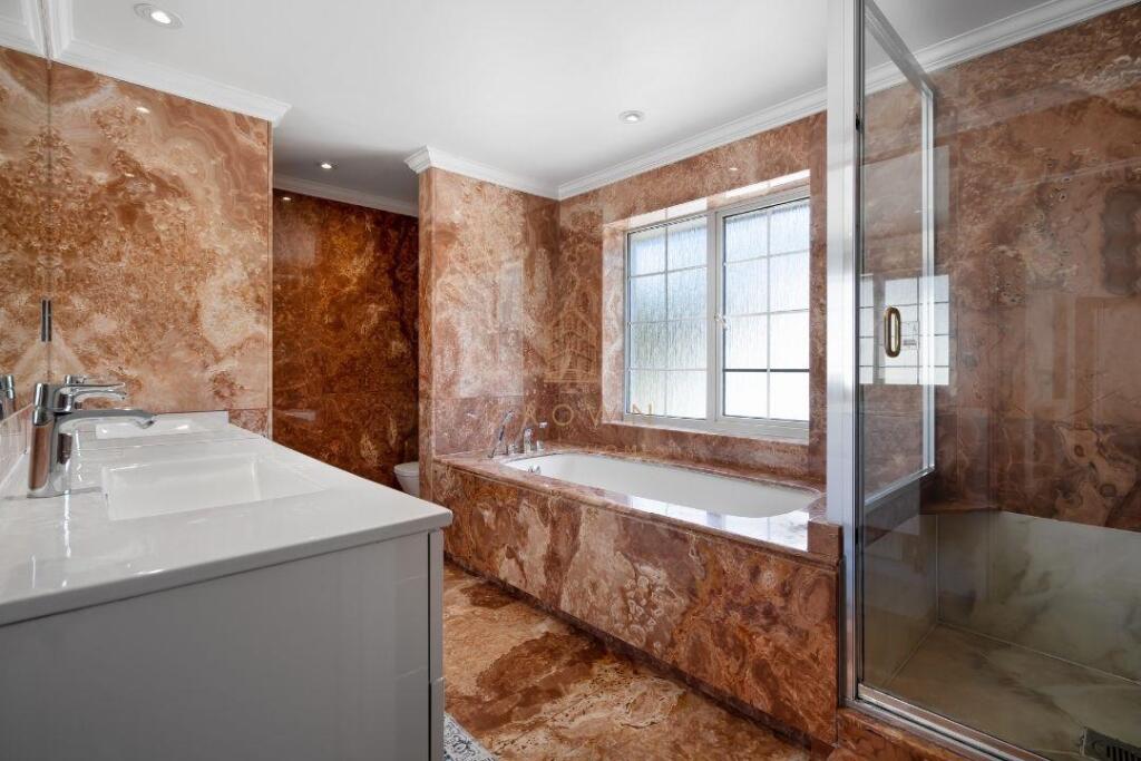 Fan Court, 41 (48).jpg