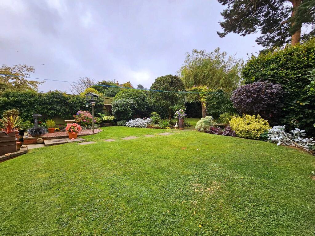 ed616496-9998-4915-8f6a-d8b8cca8a29e