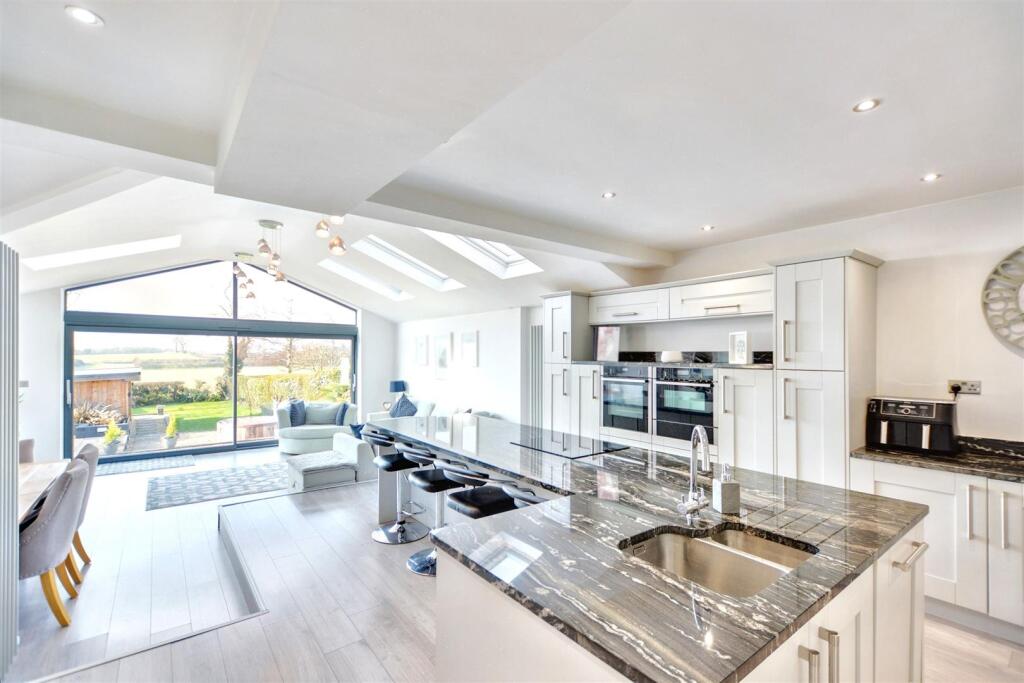 34 Rushy - Kitchen Diner_2.jpeg