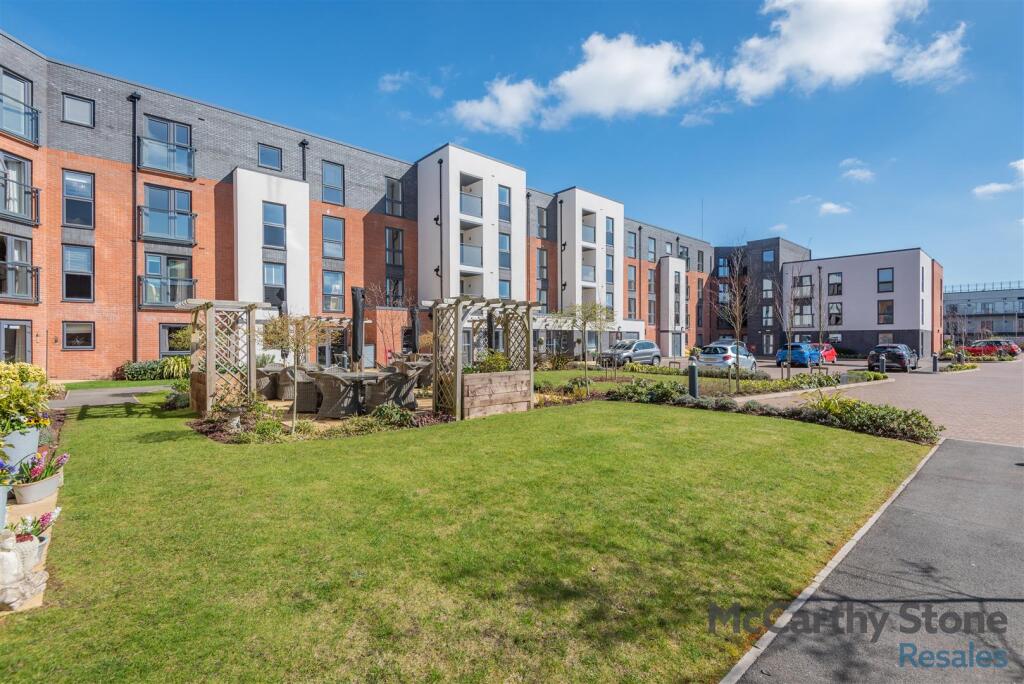 8641826-exterior04.jpg