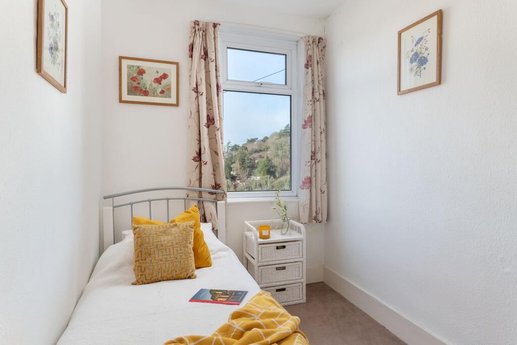 11 Spittis Park, Kingswear_Bedroom