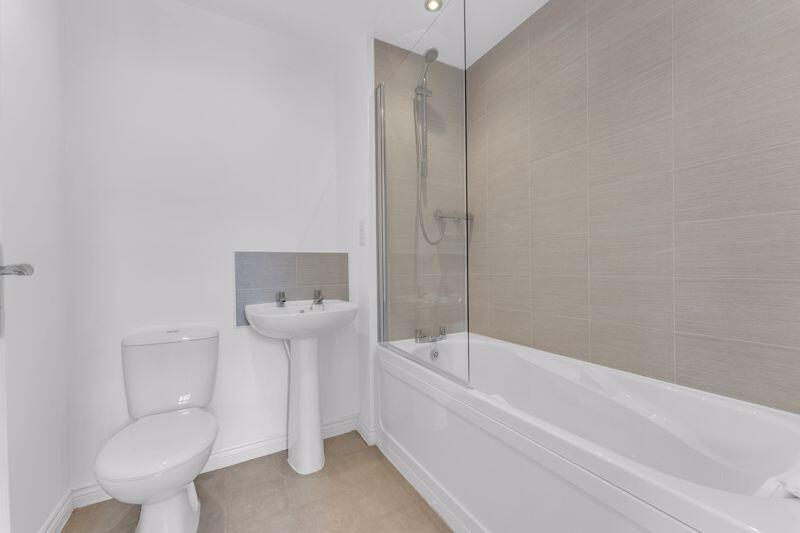 Family Bathroom/WC