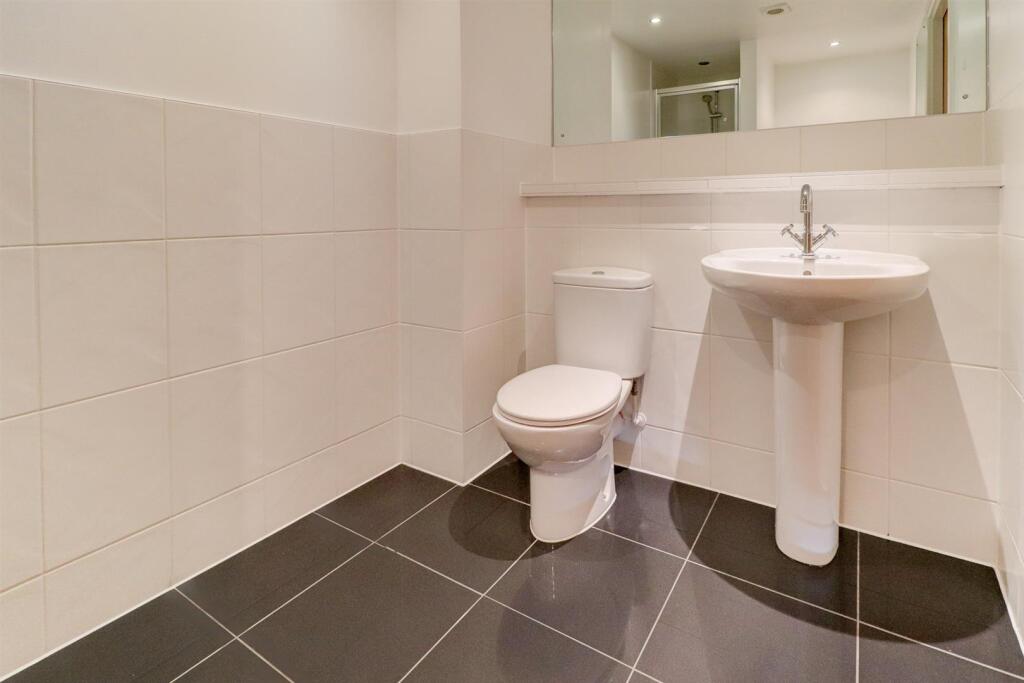 Ensuite Shower Room (Bedroom 1)