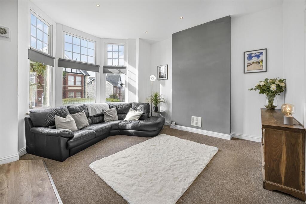 06-A7405950 copy 2.jpg