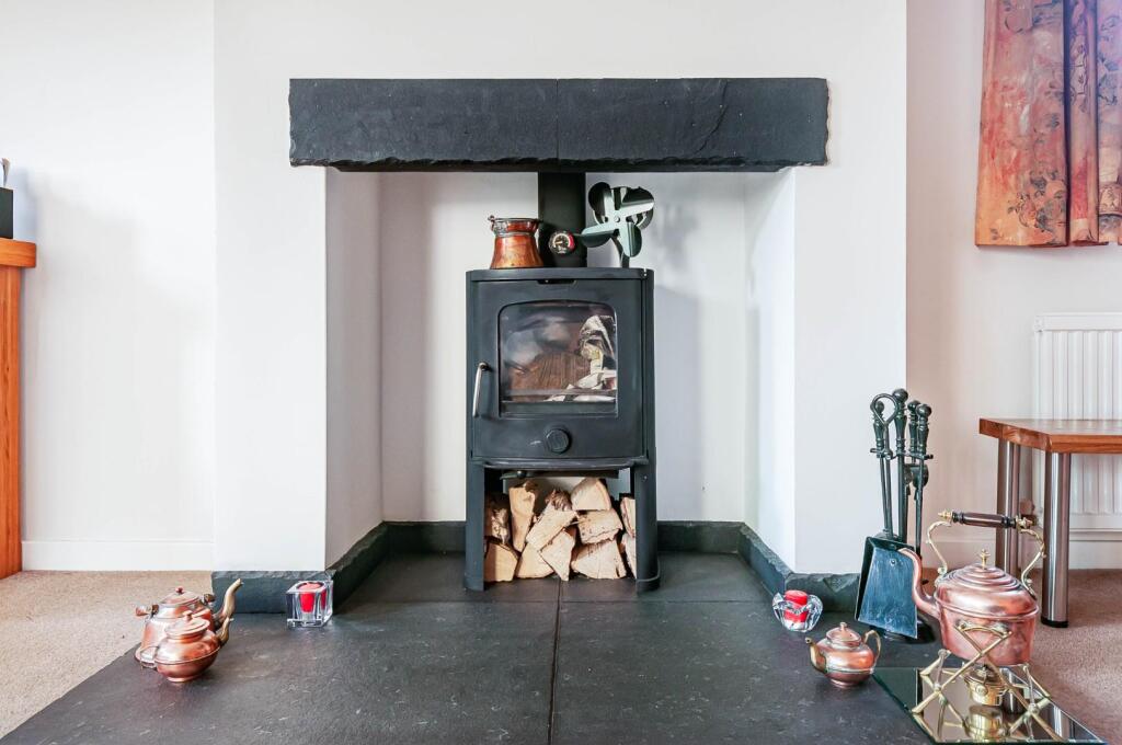 8 Harewood13.jpg