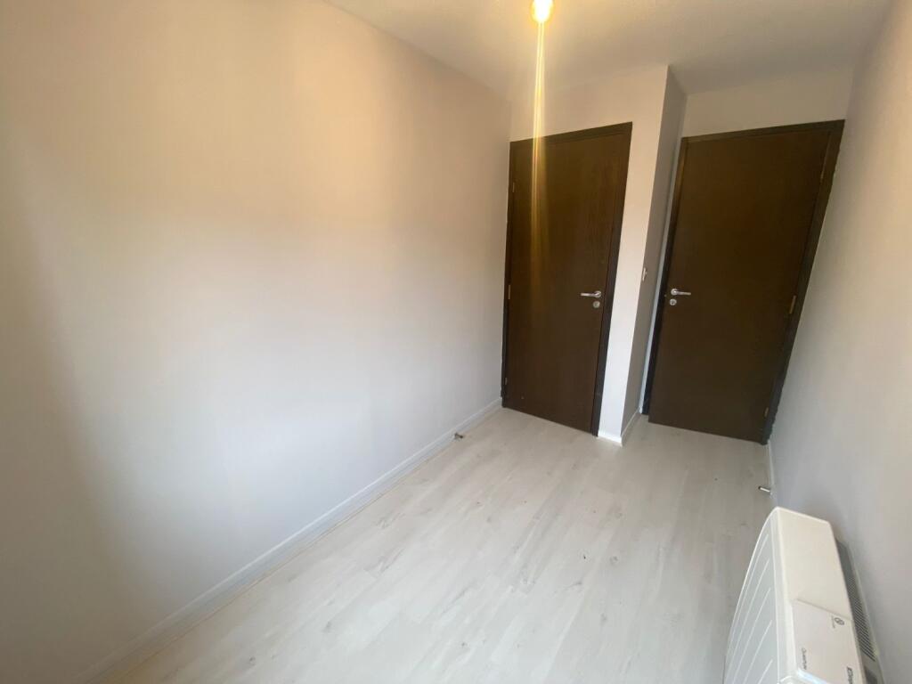 Bedroom 2 (2)