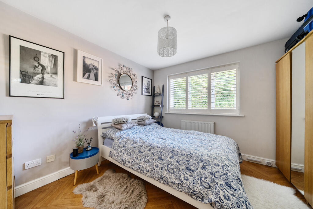 1310819-11-685288...