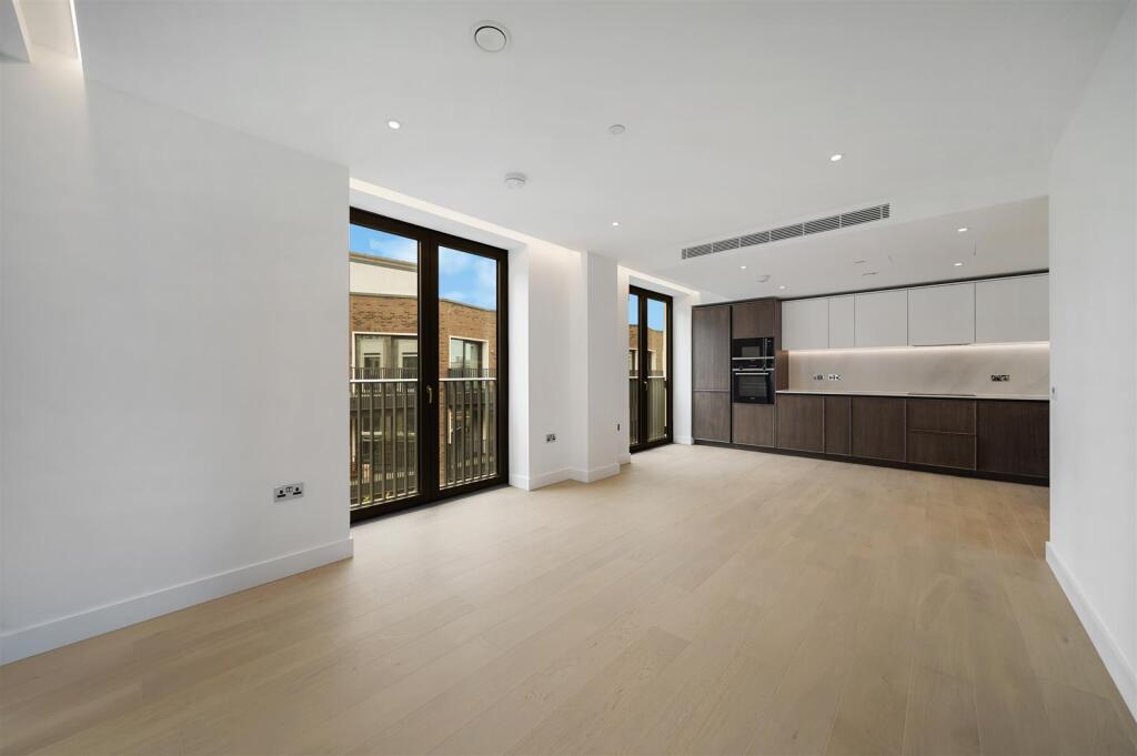 Flat 8, Emblem House - rZgLQSAx2Ev4z9a666Fl.jpg