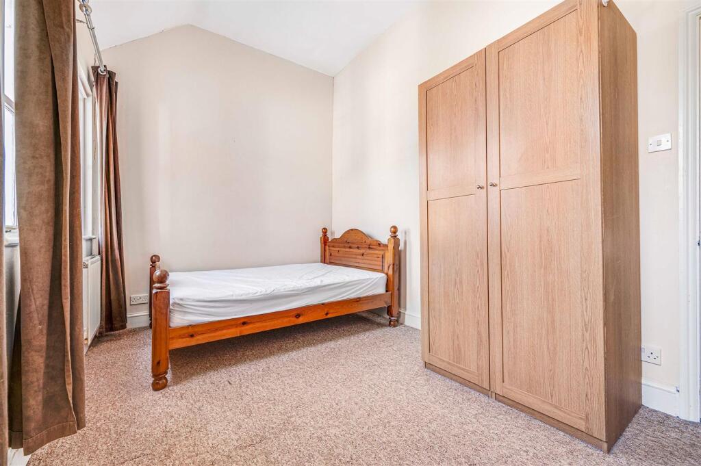 Davies___Davies-2_Coach_House_Mews-03.jpg