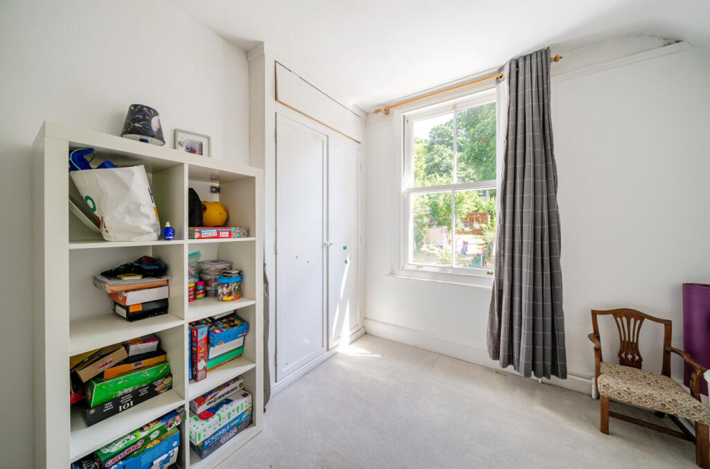 1317296-6-687a353...