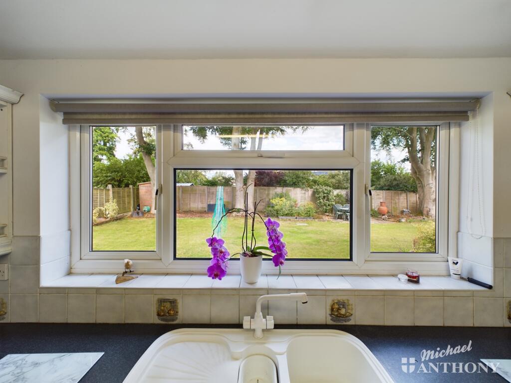 CAM02773G0-PR0154-STILL023