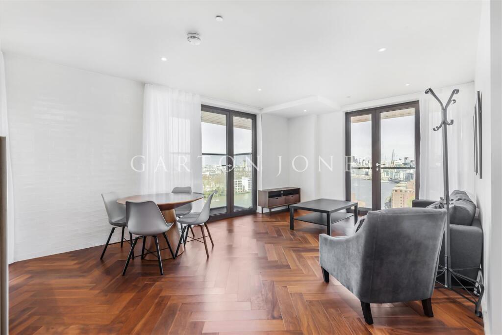 Living Room/ Kitchen