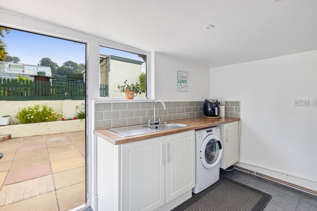 A16 - 372 Totnes Road Paignton - 240828