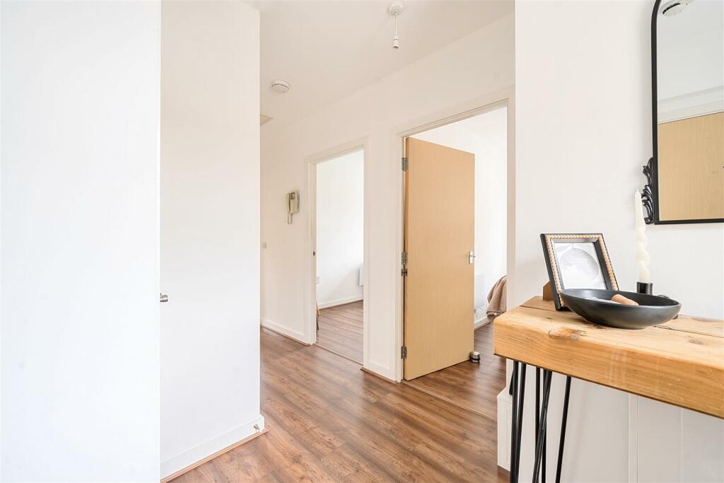 73 Alchester Court, Towcester (13).jpg